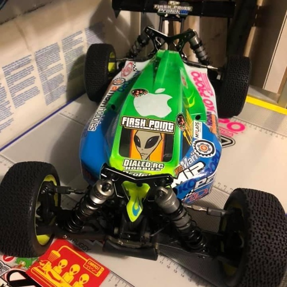 Twist of Bone Customs-FlashpointRacing R/C racing &Rock crawling + vintage toys - Picture 10 of 15